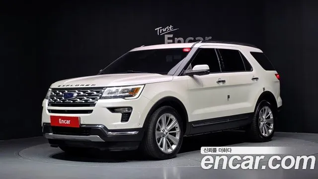 Ford Explorer 2018 — photo 1