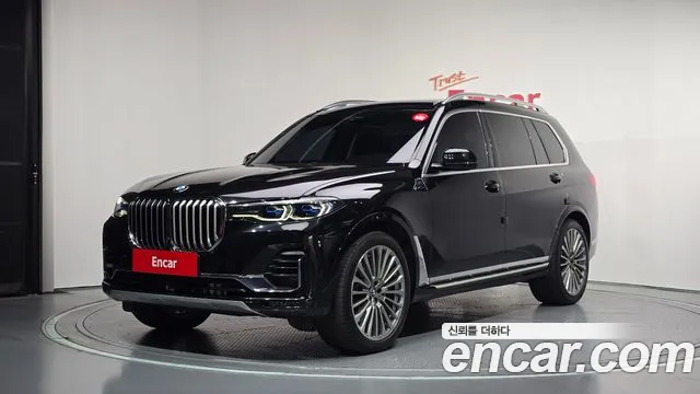 BMW X7 2022 — photo 1