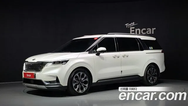 Kia Canival 2021 — photo 1