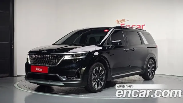 Kia Canival 2021 — photo 1