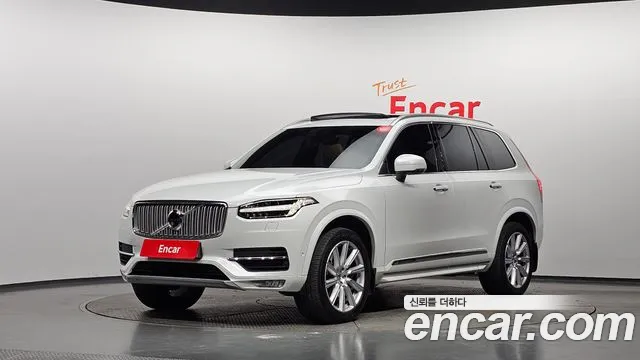 Volvo XC90 2017 — photo 1