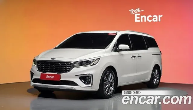 Kia Canival 2019 — photo 1