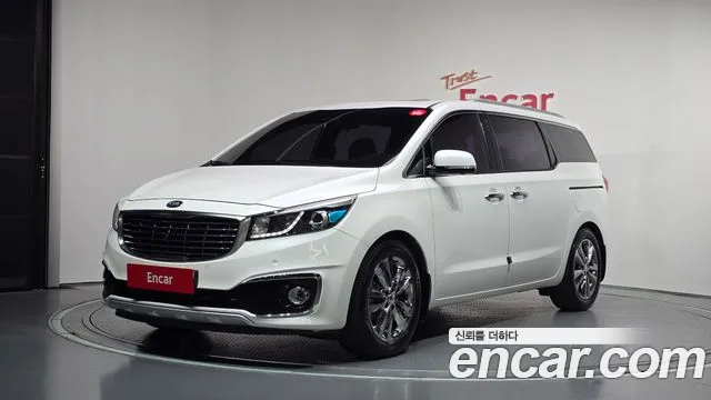 Kia Canival 2016 — photo 1