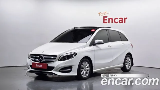 Mercedes-Benz B-Class 2015 — photo 1