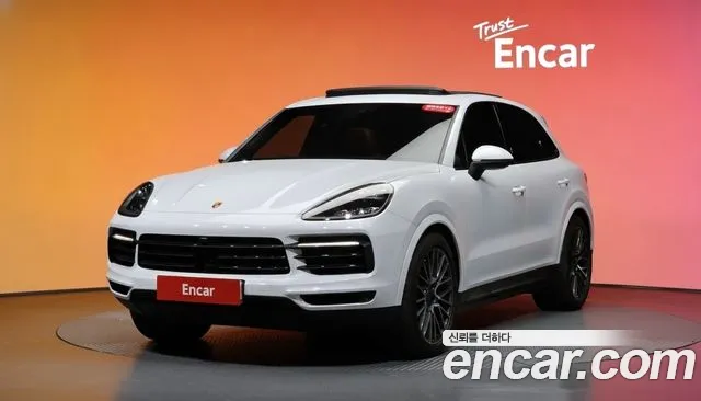 Porsche Cayenne 2021 — photo 1