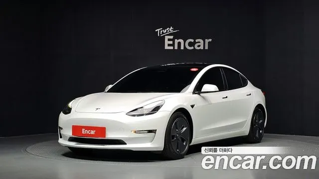 Tesla Model 3 2022 — photo 1