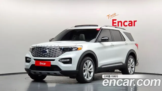 Ford Explorer 2021 — photo 1