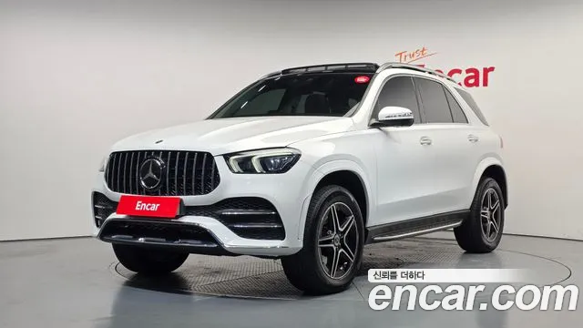 Mercedes-Benz GLE-Class 2021 — photo 1