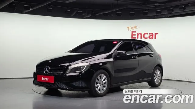 Mercedes-Benz A-Class 2014 — photo 1