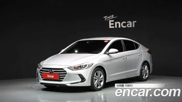 Hyundai AVANTE 2018 — photo 1