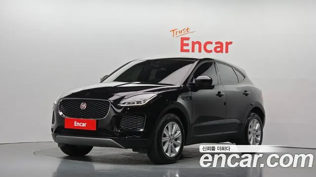 Jaguar E-PACE 2018 — photo 1