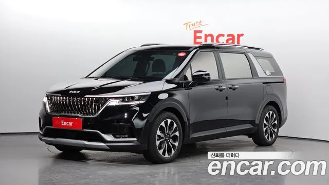 Kia Canival 2023 — photo 1