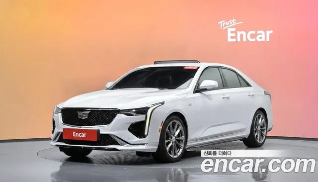 Cadillac CT4 2021 — photo 1