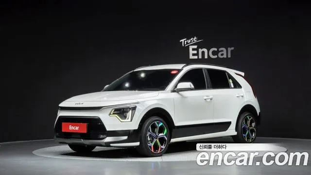 Kia Niro 2022 — photo 1