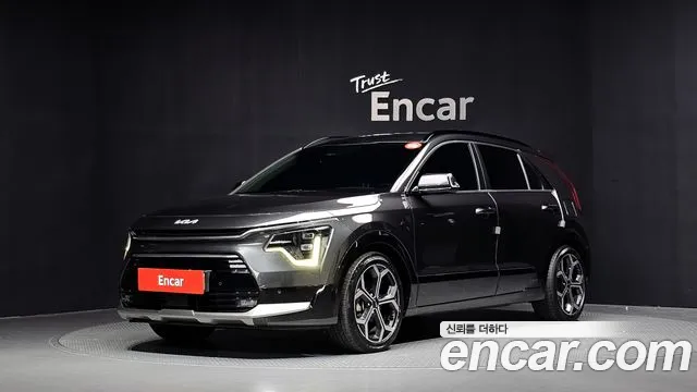 Kia Niro 2022 — photo 1