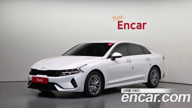 Kia K5 2023 — photo 1