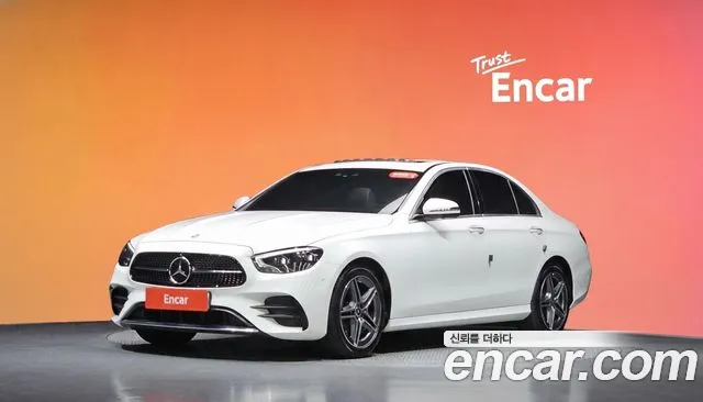 Mercedes-Benz E-Class 2023 — photo 1