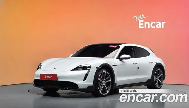 Porsche Taycan 2024 — photo 1
