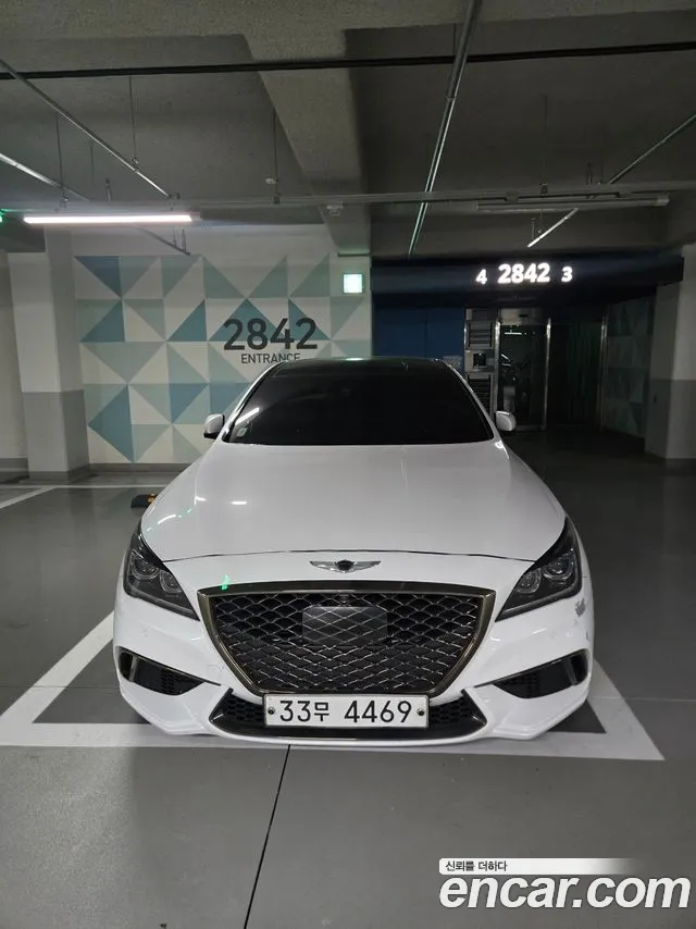 Genesis G80 2019 — photo 1
