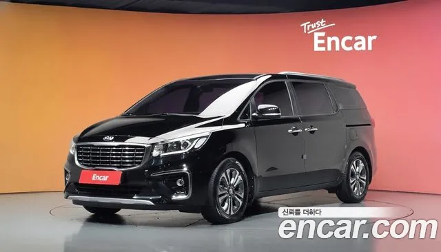 Kia Canival 2020 — photo 1