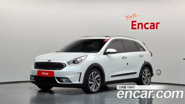 Kia Niro 2017 — photo 1