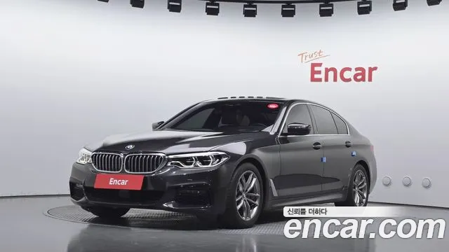 BMW 5-Series 2020 — photo 1