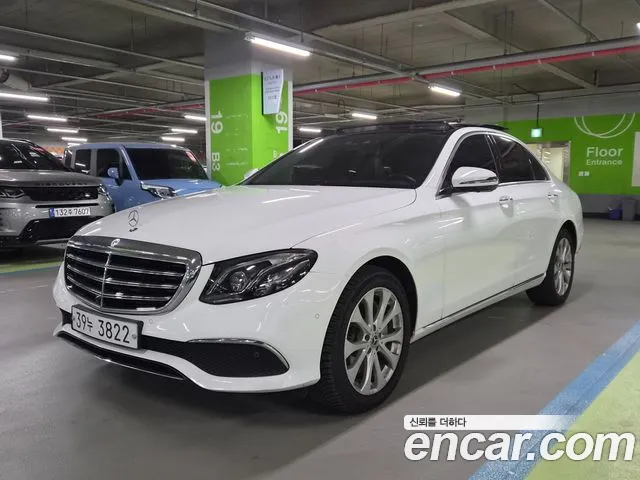 Mercedes-Benz E-Class 2019 — photo 1
