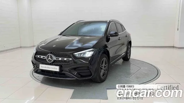 Mercedes-Benz GLA-Class 2026 — photo 1