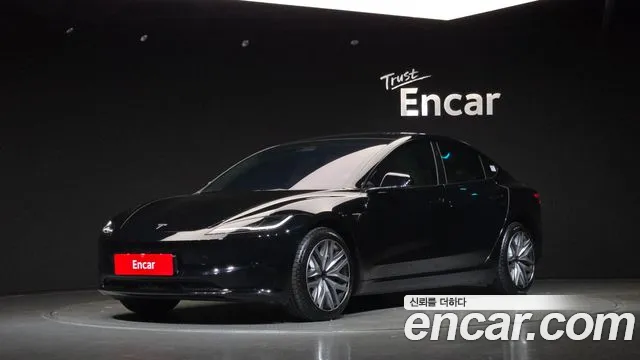 Tesla Model 3 2024 — photo 1