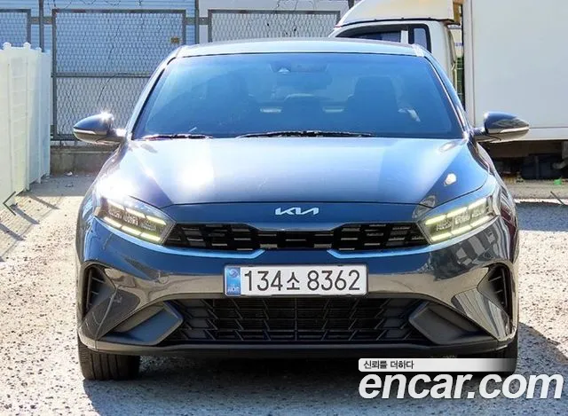 Kia K3 2022 — photo 1