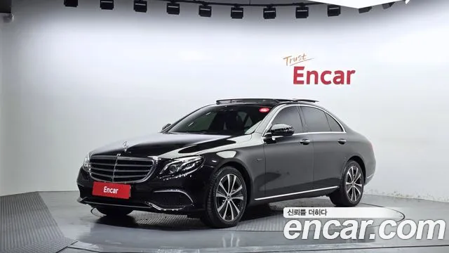 Mercedes-Benz E-Class 2019 — photo 1