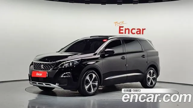 Peugeot 5008 2018 — photo 1