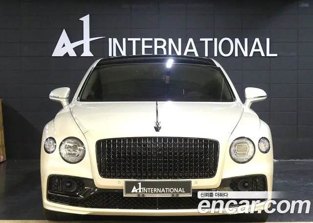 Bentley Flying Spur 2021 — photo 1