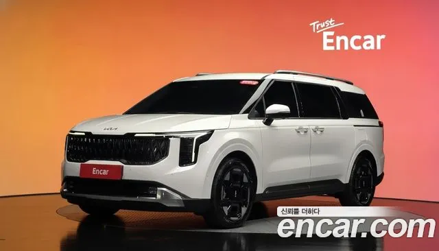 Kia Canival 2025 — photo 1
