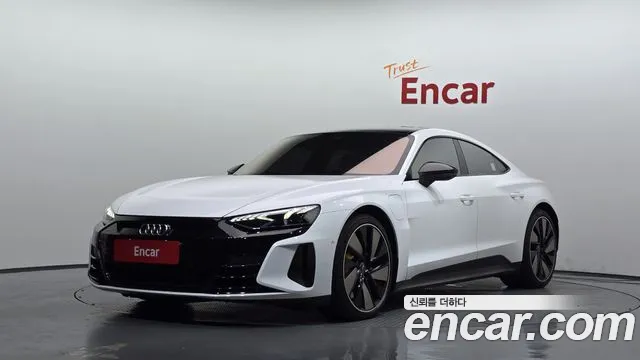 Audi e-tron GT 2022 — photo 1