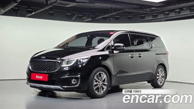 Kia Canival 2018 — photo 1