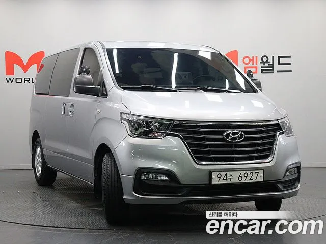 Hyundai Starex 2021 — photo 1