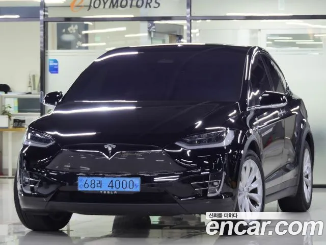 Tesla Model X 2020 — photo 1
