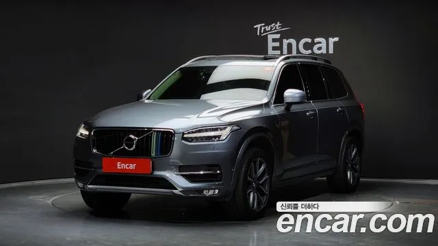 Volvo XC90 2018 — photo 1