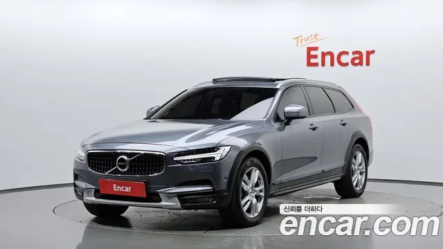 Volvo V90 2018 — photo 1