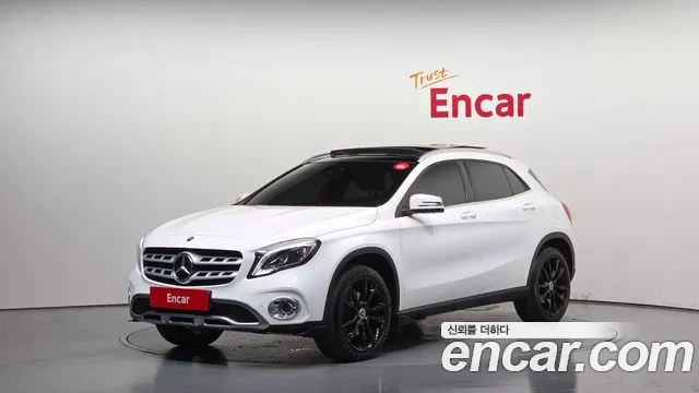Mercedes-Benz GLA-Class 2018 — photo 1