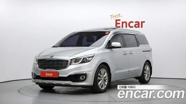 Kia Canival 2016 — photo 1