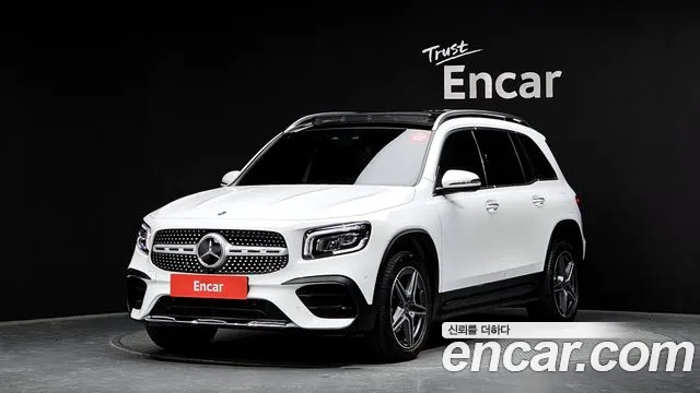 Mercedes-Benz GLB-Class 2022 — photo 1