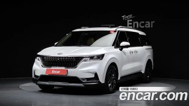Kia Canival 2021 — photo 1