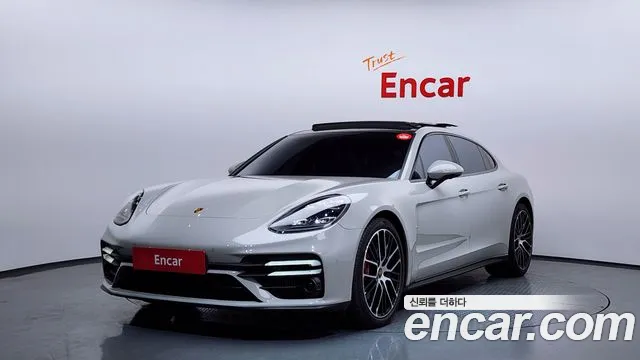 Porsche Panamera 2022 — photo 1