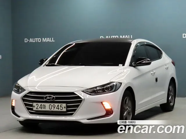 Hyundai AVANTE 2016 — photo 1