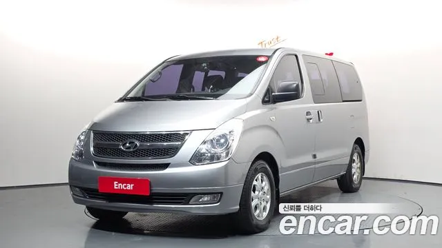 Hyundai Starex 2012 — photo 1