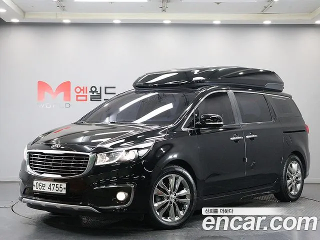 Kia Canival 2017 — photo 1