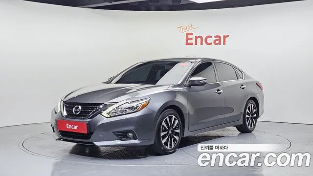 Nissan Altima 2018 — photo 1