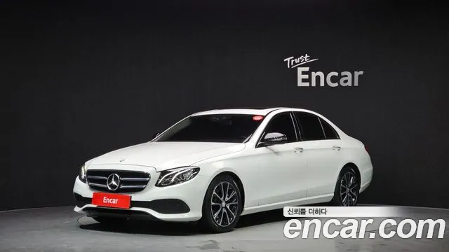 Mercedes-Benz E-Class 2017 — photo 1